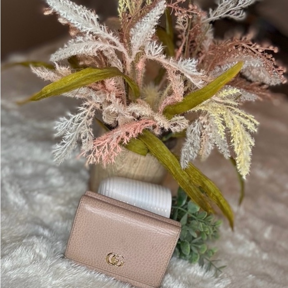 Gucci Beige Leather Wallet